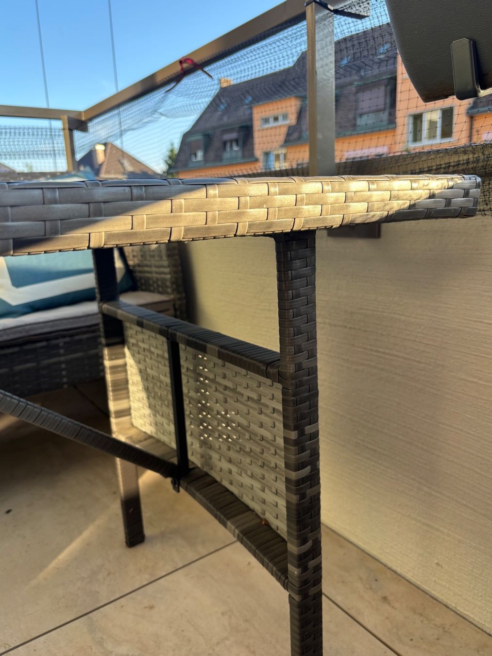 Tische: Rattan Gartentisch – Gebraucht aus Zürich von nhelvetia 4