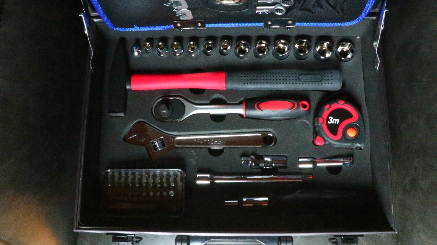Tous les outils: Werkzeugkoffer – Neuf avec emballage d'origine à Balsthal par mahe86 4