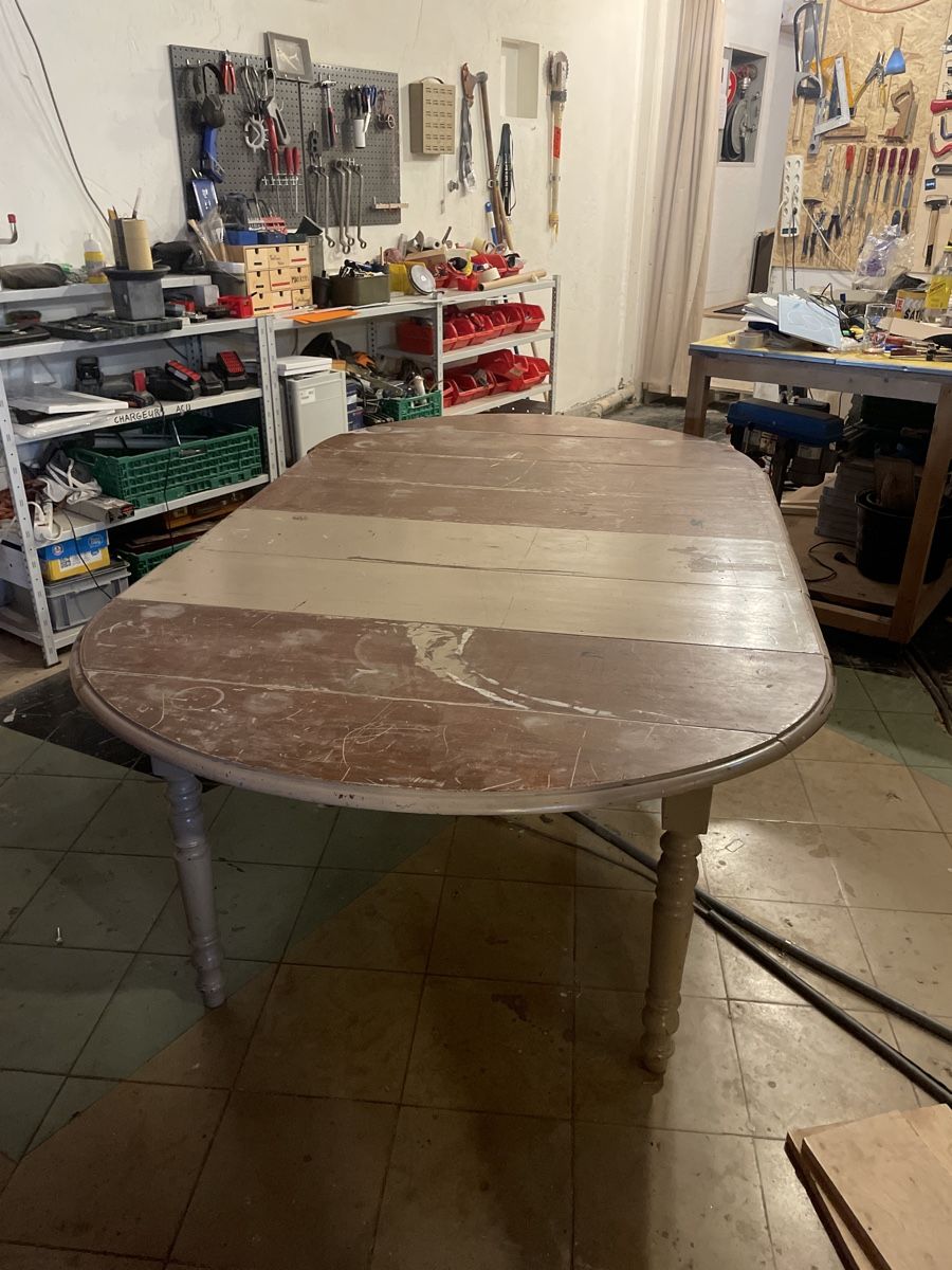 Tavoli: Table en bois à rallonges – Usato da Fribourg venduto da JohnB4 5