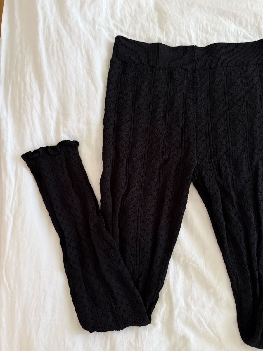 Zara Leggings: Zara Leggins Gr. M – Usato da Wil SG venduto da xrnvani 1