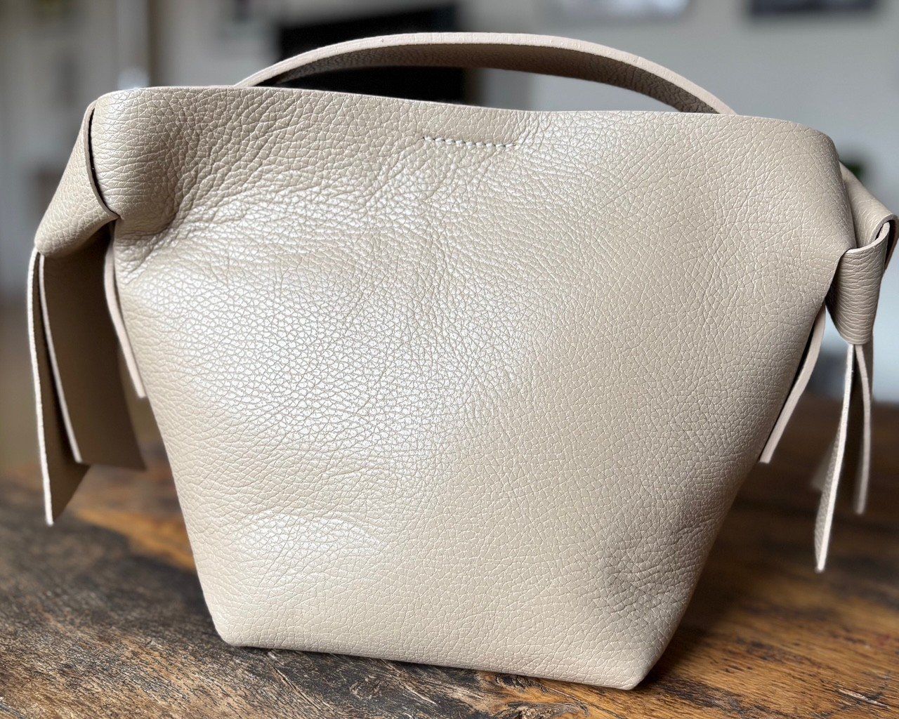 Taschen für Damen: BAG EN CUIR! – Neu und originalverpackt aus Locarno von NicoNion