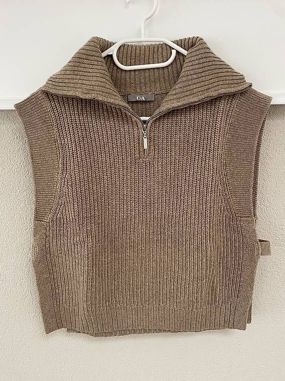 Pullover & Sweatshirts: Strick-Pullunder mit Troyer-Kragen – Gebraucht aus Glis von SabrinaXA