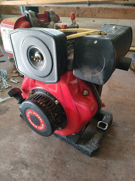 Alle Maschinen: Kleingeräte Motor – Gebraucht aus Wilen (Sarnen) von saurerfahrer91 2