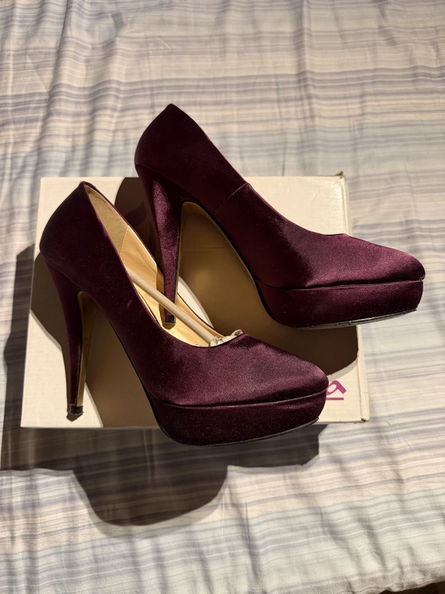 Scarpe da donna: Escarpins satinées – Usato da Chancy venduto da dia_tb2t 1