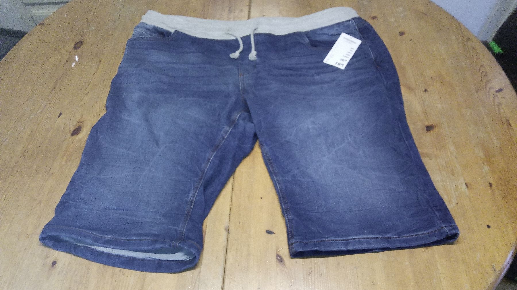 Hosen: Sommerhose Gr. 44 ungetragen – Neu (gemäss Beschreibung) aus Birsfelden von aer_q78f