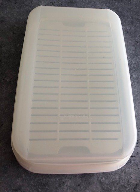1 GRANDE BOITE Caree rangement alimentaire / TUPPERWARE EUR 8,00 - FR