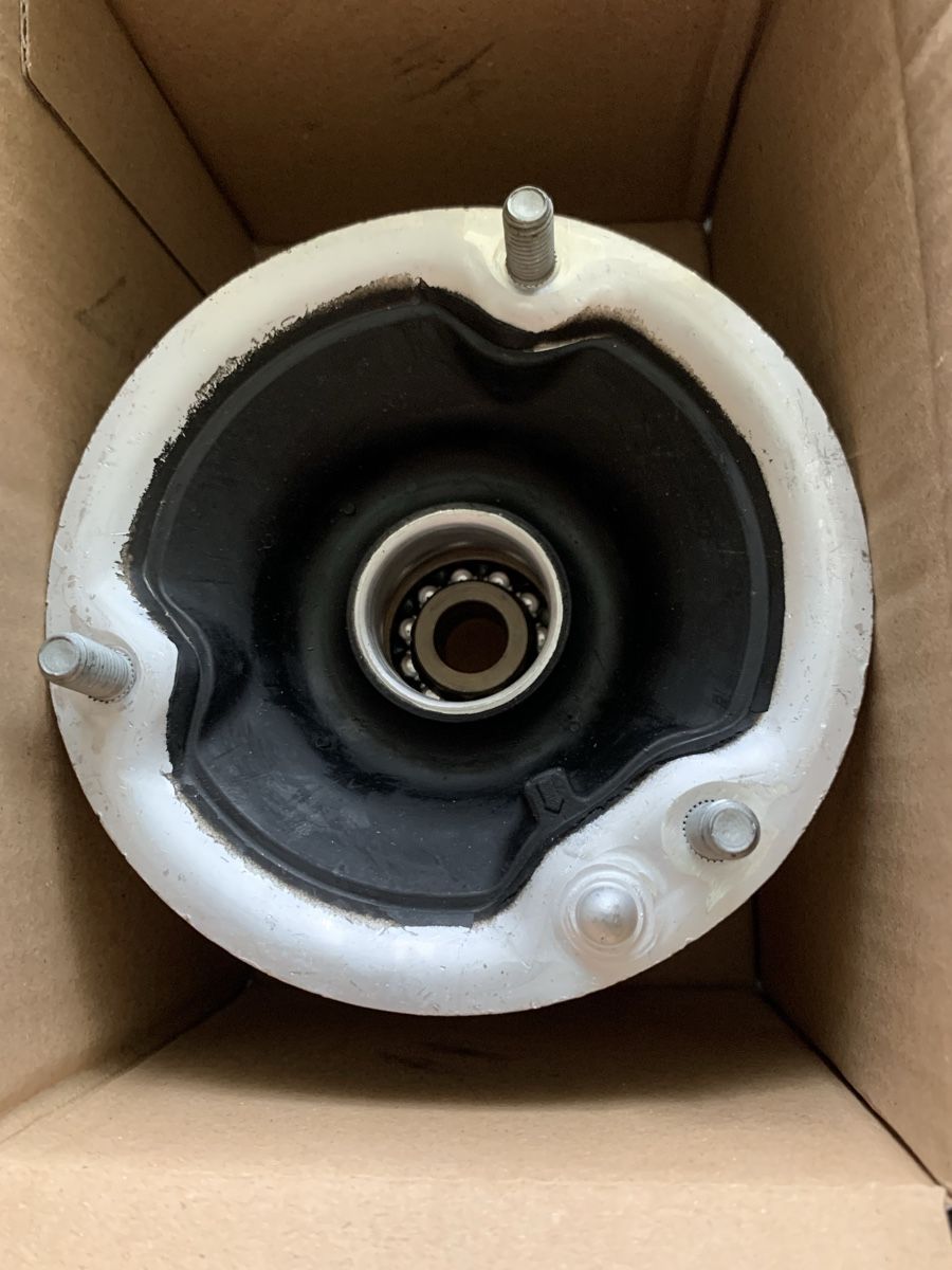 BMW Tutti pezzi di ricambio auto: Domlager BMW e87 130i – Nuovo e nell'imballaggio originale da Lengnau BE venduto da Ducati6