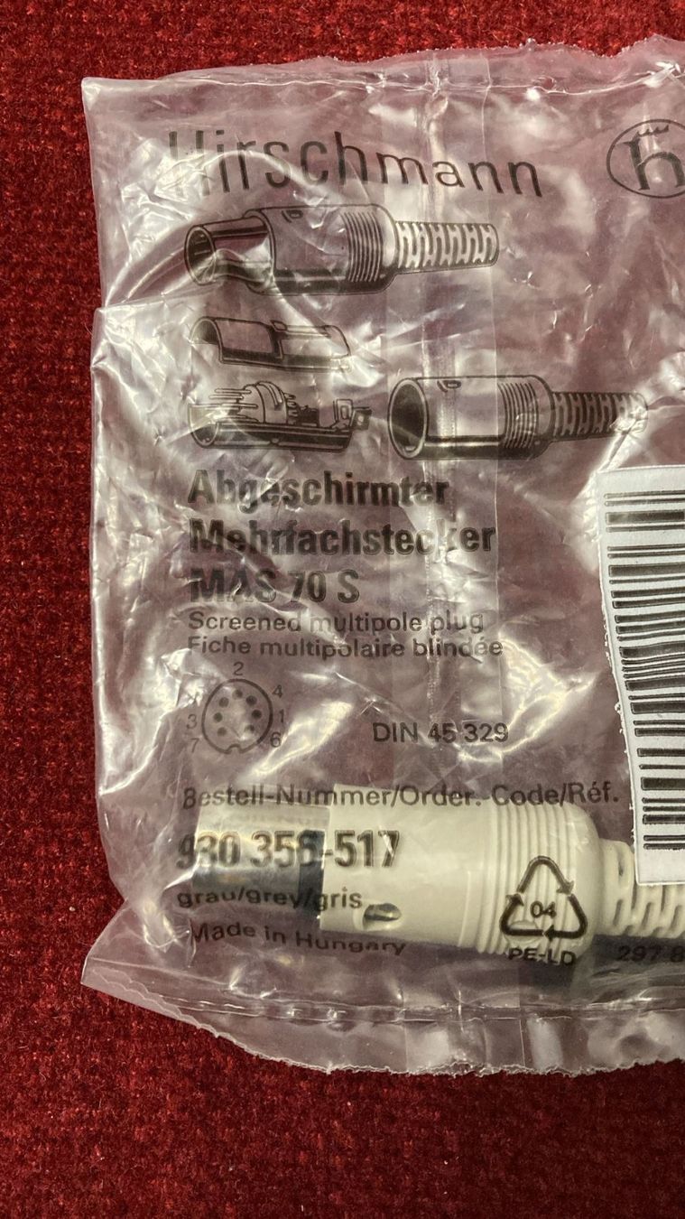 Spine: Hirschmann Abgeschirm Mehrfachstecker MAS 70 S – Nuovo e nell'imballaggio originale da Dietikon venduto da Rima57