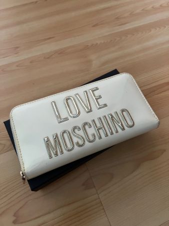 MOSCHINO WALLET