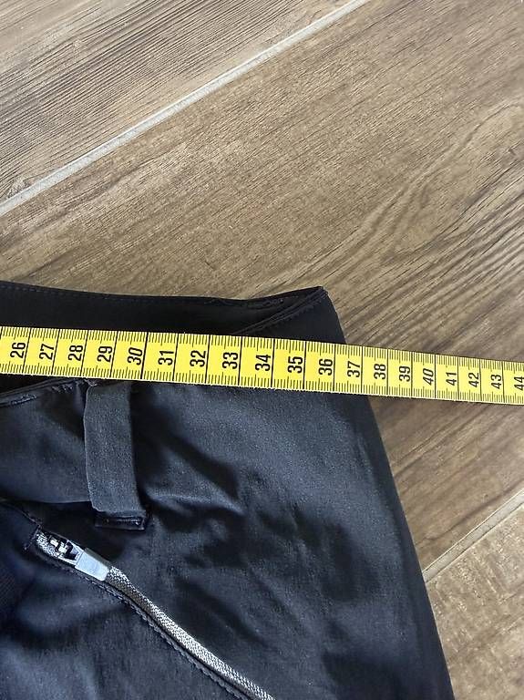 Pantalons: Wanderhose 38 – D'occasion à Alpnach Dorf par rerifeme 2