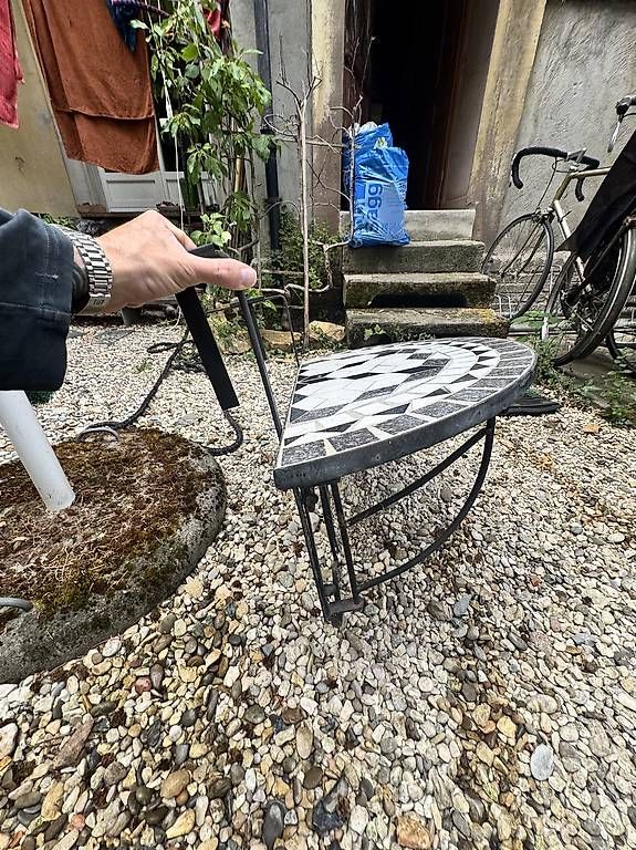 Tische: Balkon-Tisch – Gebraucht aus Basel von dyl_mz2m 3