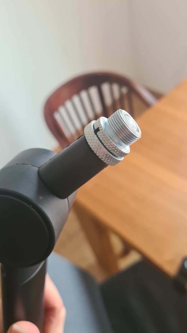 Autres articles bureau & commerces: LogiLink Microphone Arm + Desk Mount – D'occasion à Thalwil par rodion33322 2