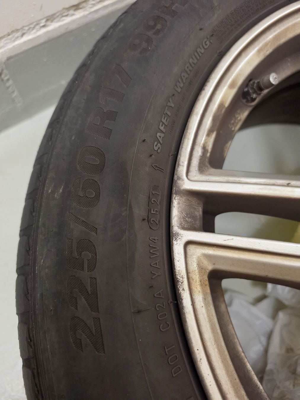 BMW Cerchioni: Bmw reife, 2 set alufelge – Usato da Münchenstein venduto da Mira_bellla 3