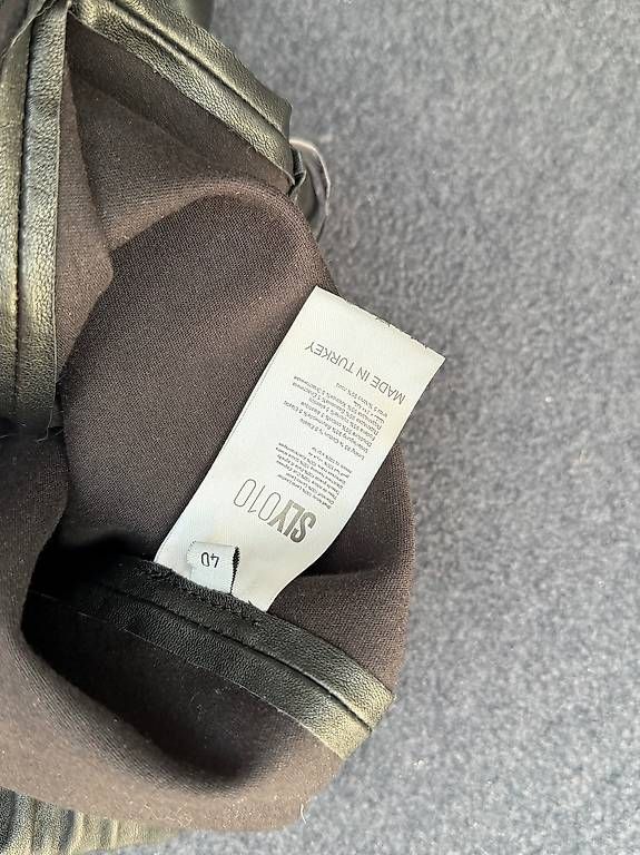 Pantalons: Lederhose SLY010  Gr. 38 – D'occasion à Steinhausen par deikoon 2