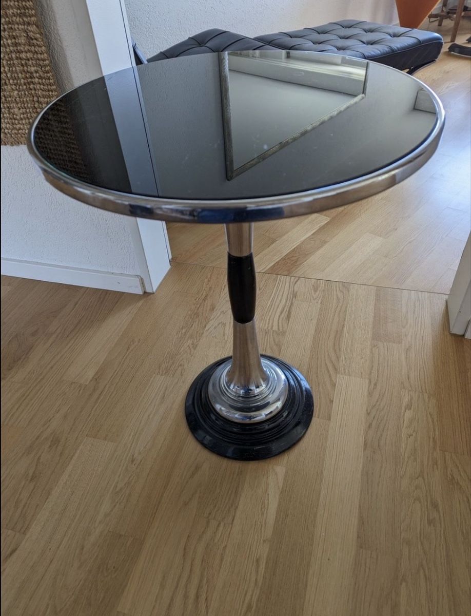 Nachttische: Art Deco Tisch mit Glasplatte – Gebraucht aus Winterthur von Hello088x 3