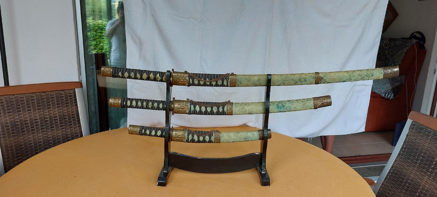 Toutes les décorations: Set Katana Samurai con Stativo – D'occasion à Caslano par nes_l6sh 2