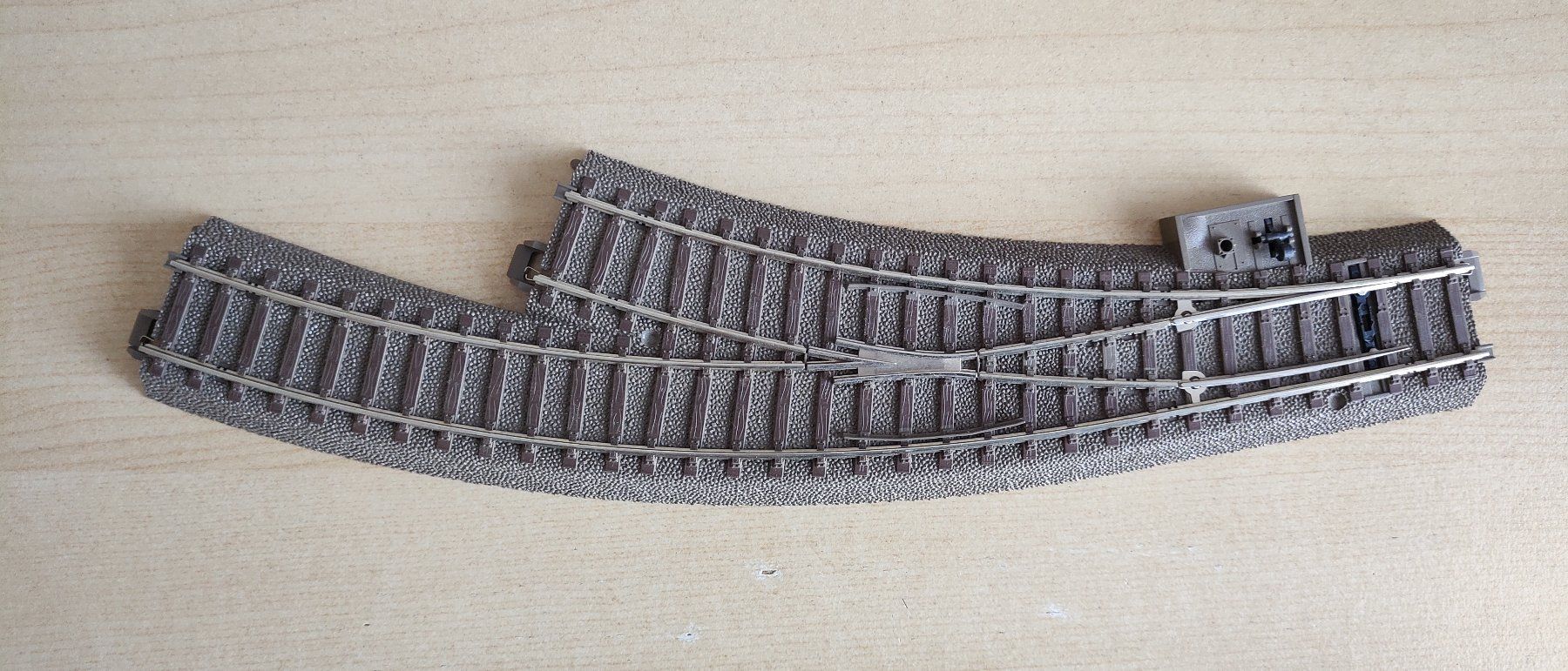 Trix Modellini di ferrovie: Trix C-Gleis 62672 Bogenweiche rechts – Usato da Münsingen venduto da Rufer34