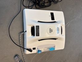 Hobot 298 window cleaning robot, ultrasonic spray
