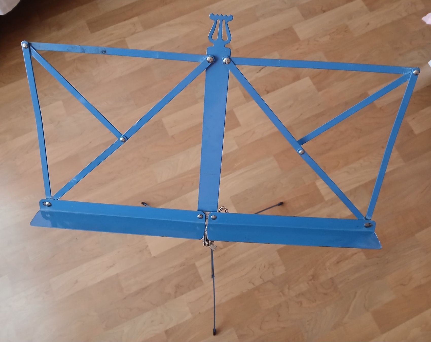 Supports pour instruments & partitions: Lutrain bleu pliable – D'occasion à Le Brassus par bla_7wxg 1