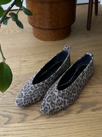 Ballerina aus Veloursleder von H&M Premium Selection