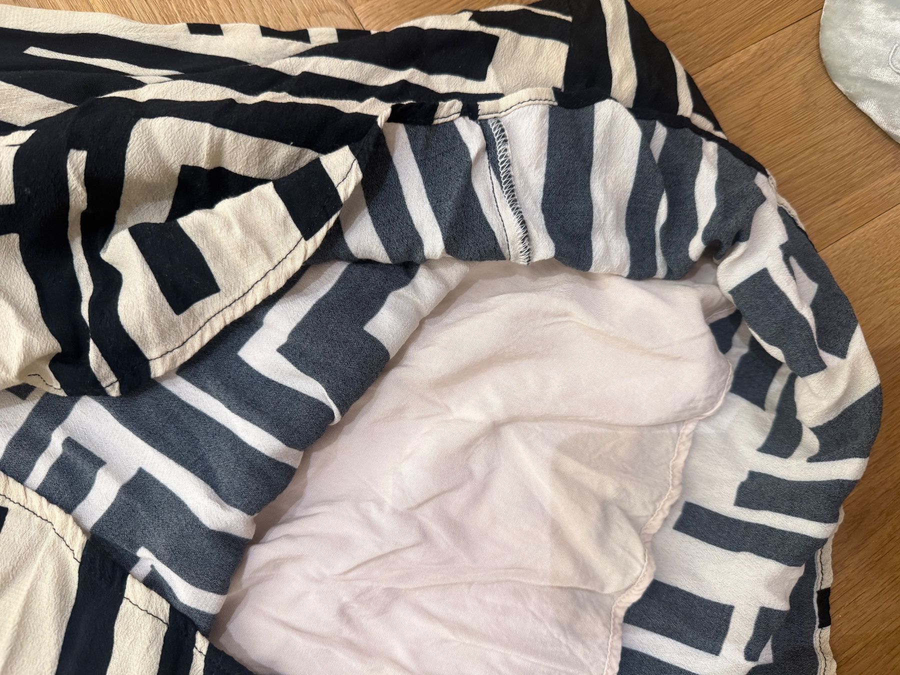 Stella Kleider: Stella Forest Kleid 38 – Gebraucht aus Zürich von iva_7658 2
