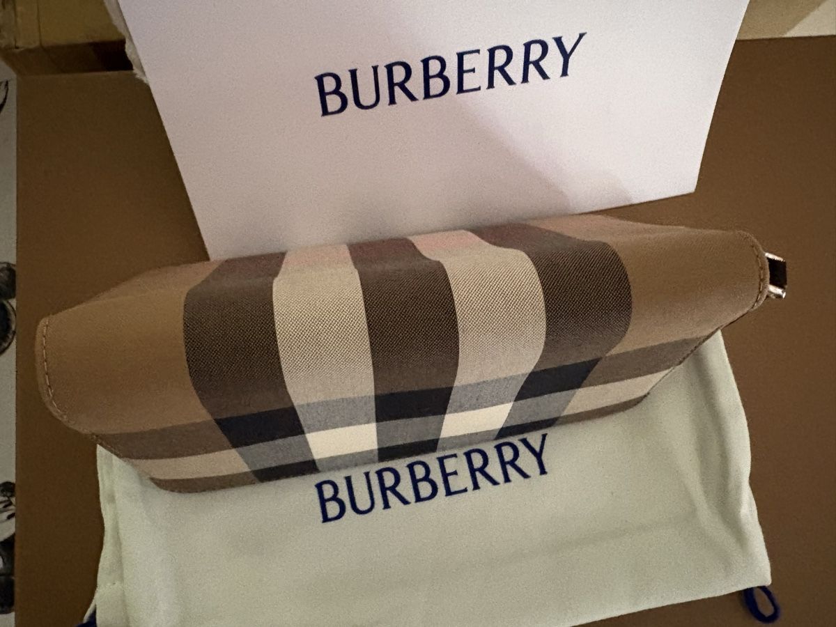 Burberry Borse da donna: 💝 BURBERRY ZIPPY CHECK NEUF  – Nuovo (secondo la descrizione) da Corin de la crête venduto da Charnel49 3