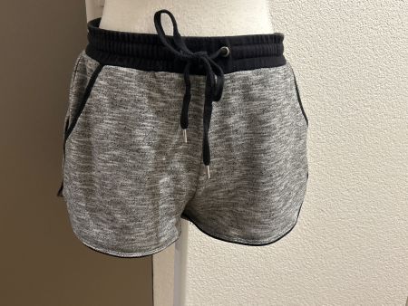 Damen Shorts grau/schwarz mit Kordelzug von Divided H&M Gr.S