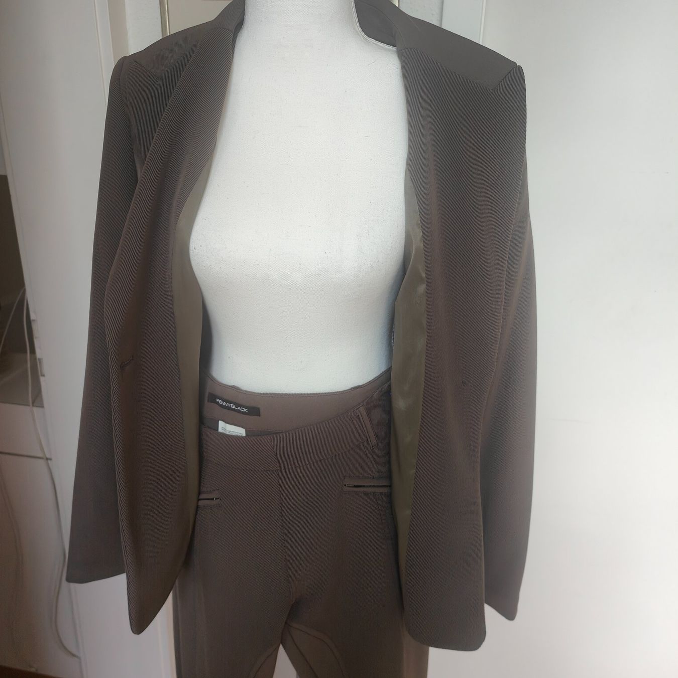 Completi & Tailleur: Hosen Anzug – Usato da Zürich venduto da Mumpfi9 1
