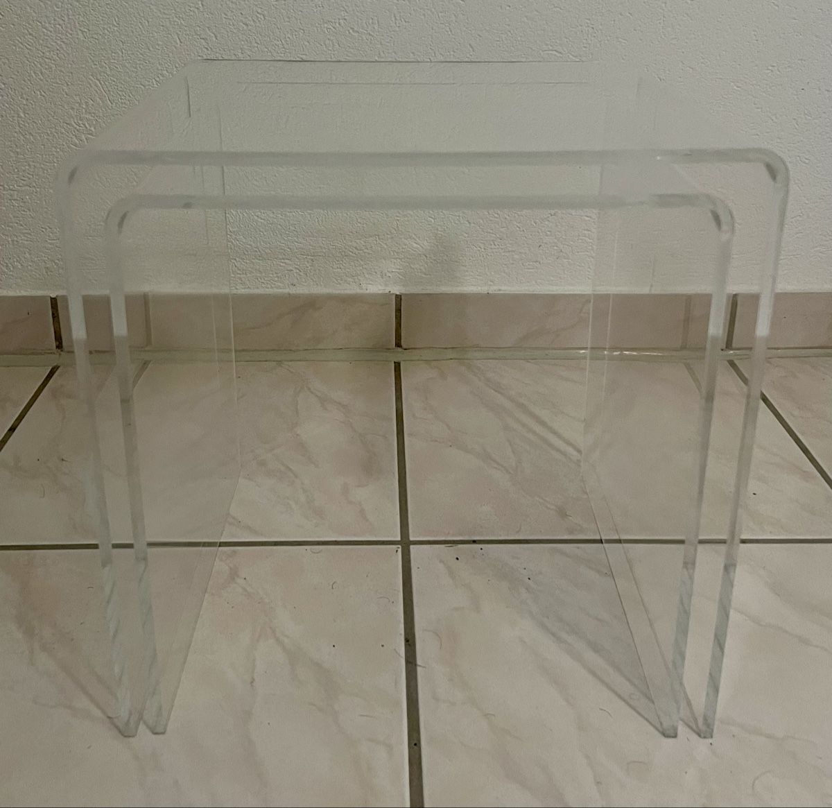 Tische: Vintage 2 Satz Couchtisch Plexiglas Design  – Gebraucht aus Hunzenschwil von Madachica 1