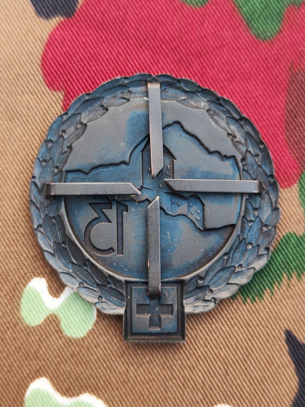 Placchette & Badge: Béretemblem Festungsbrigade 13 – Usato da Bauma venduto da SwissMilitaria 1