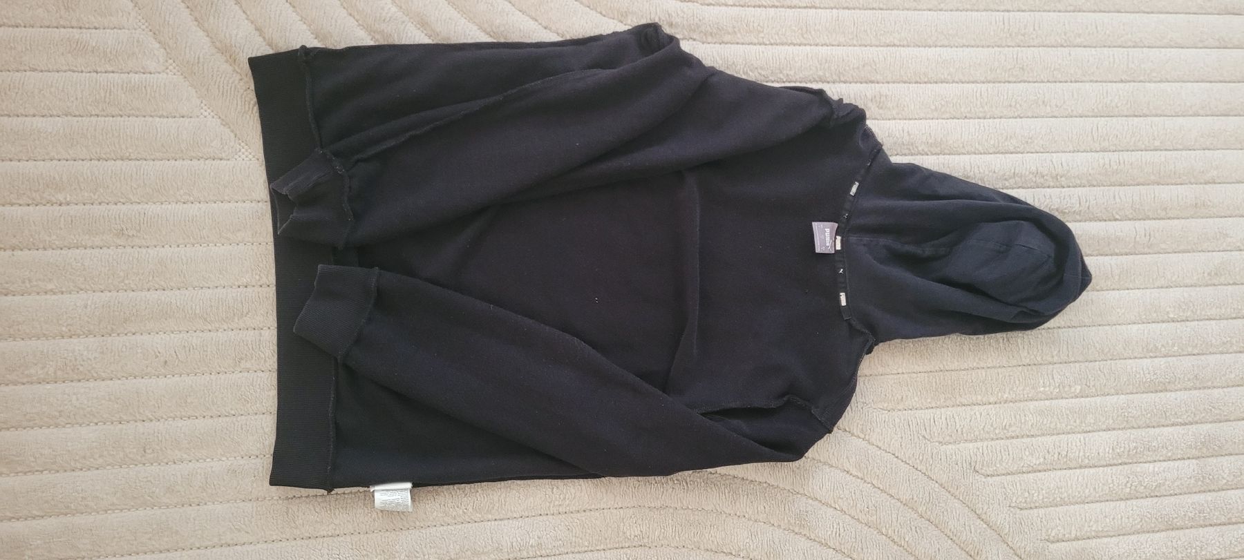 Puma Pulls & Sweat-shirts: Sweatshirt Puma  noir taille / S – Neuf (Voir description) à Vevey par x_y_f 2