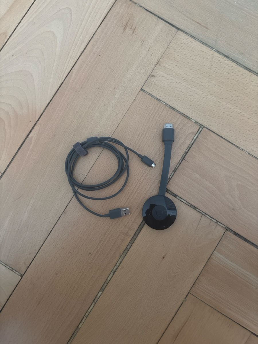 Laufwerke & Adapter: Google Chromecast – Gebraucht aus Zürich von zh_2023