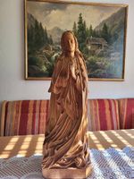 Antike Holzmadonna, wunderschön