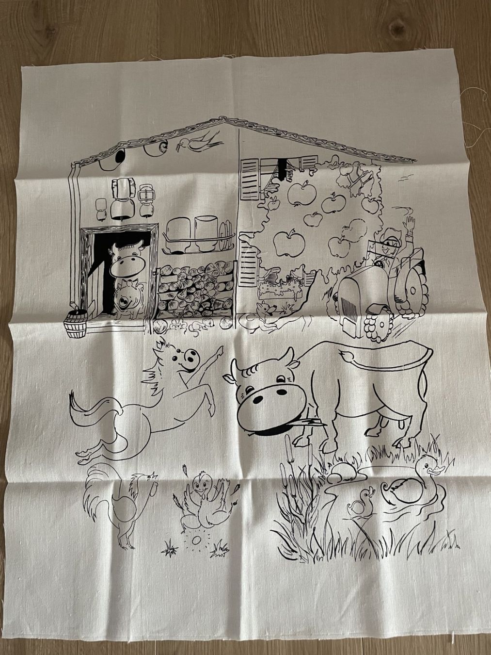 Foto & Immagini: Wandbehang zum Bemalen mit Textilfaren – Nuovo (secondo la descrizione) da Winkel venduto da Kade50