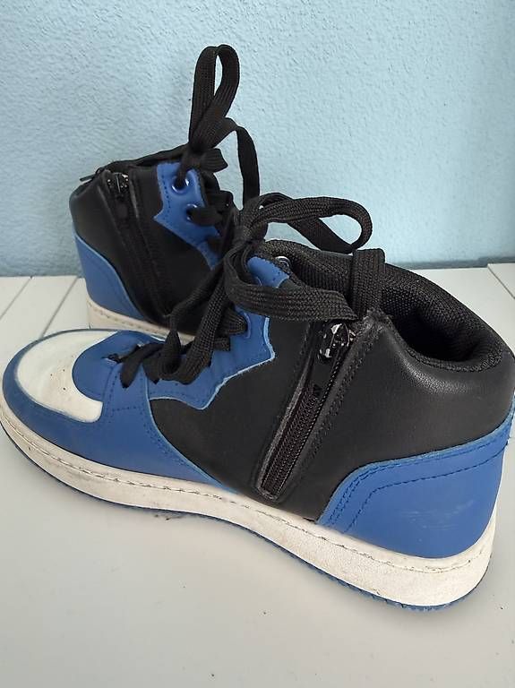 Scarpe per ragazzi: Schuhe Grösse 34 – Usato da Otelfingen venduto da che_26d5