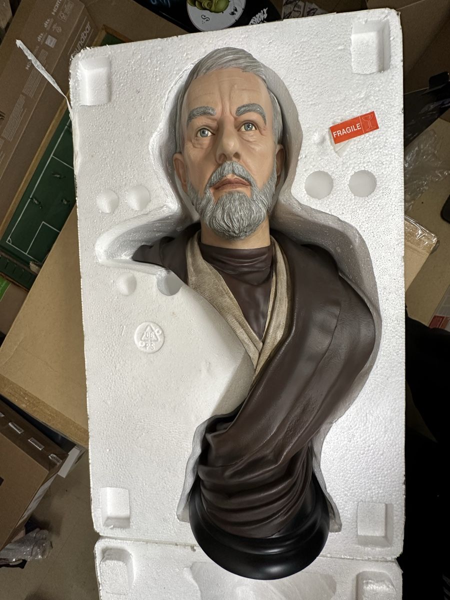 Star Wars Statuette: SIDESHOW OBI WAN KENOBI LEGENDARY BUST – Nuovo (secondo la descrizione) da Waltenschwil venduto da Ted-White 4