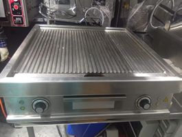 Gebrauchter Profi-Grill, Marke Aeschlimann.