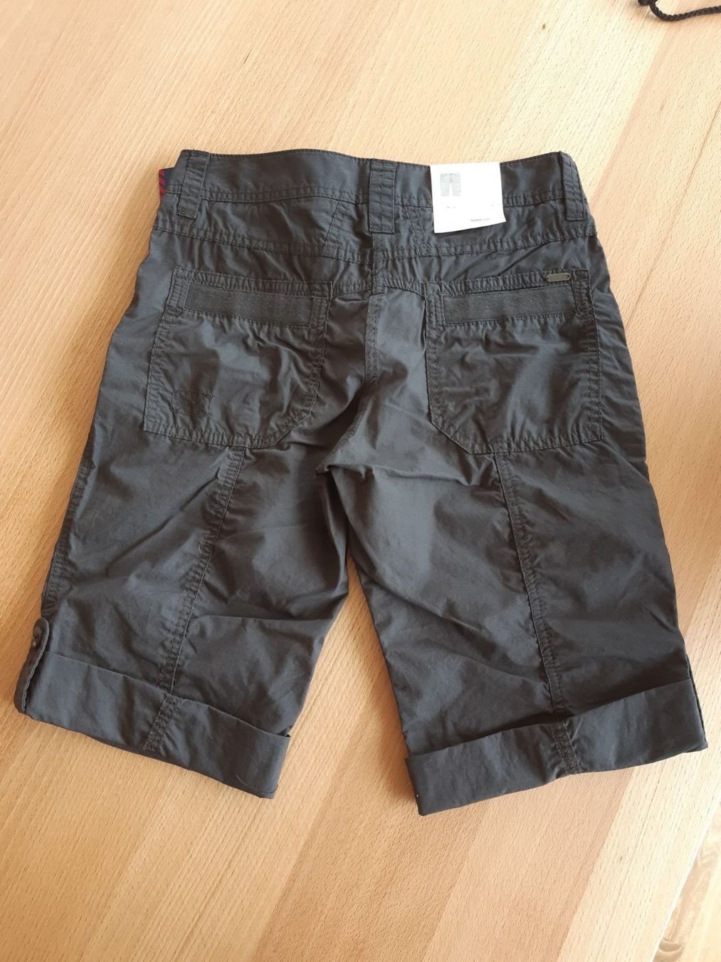 Tom Tailor Pantaloni: Bermuda Tom Tailor Grösse W34 – Nuovo e nell'imballaggio originale da Aarwangen venduto da Anflolu66 1