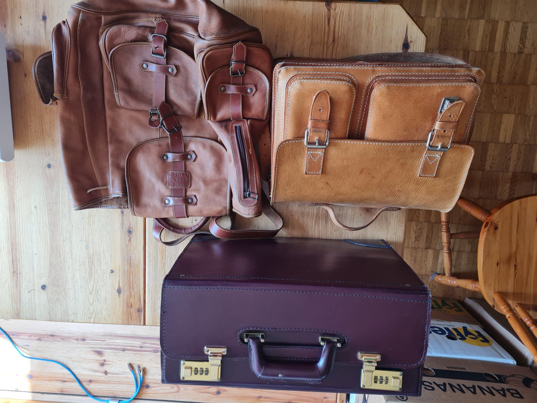Zaini: Rucksack Leder, Tasche Leder und Box – Usato da Winterthur venduto da Hai6