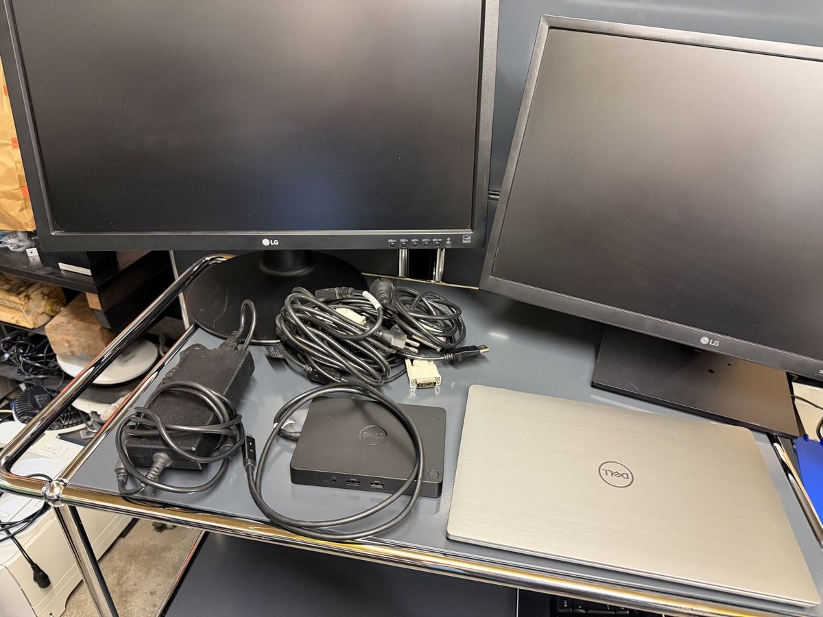 Dell Notebooks: Dell Latitude 7400 Notebook Touchscreen, Docking Station  – Gebraucht aus Zürich von Zvijerka 1