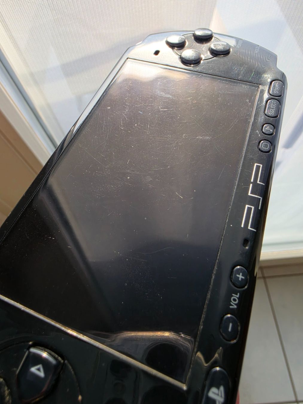 Sony Consoles: Sony PSP Playstation Portable 3000er Modell – D'occasion à Sempach par Knuckles17 3