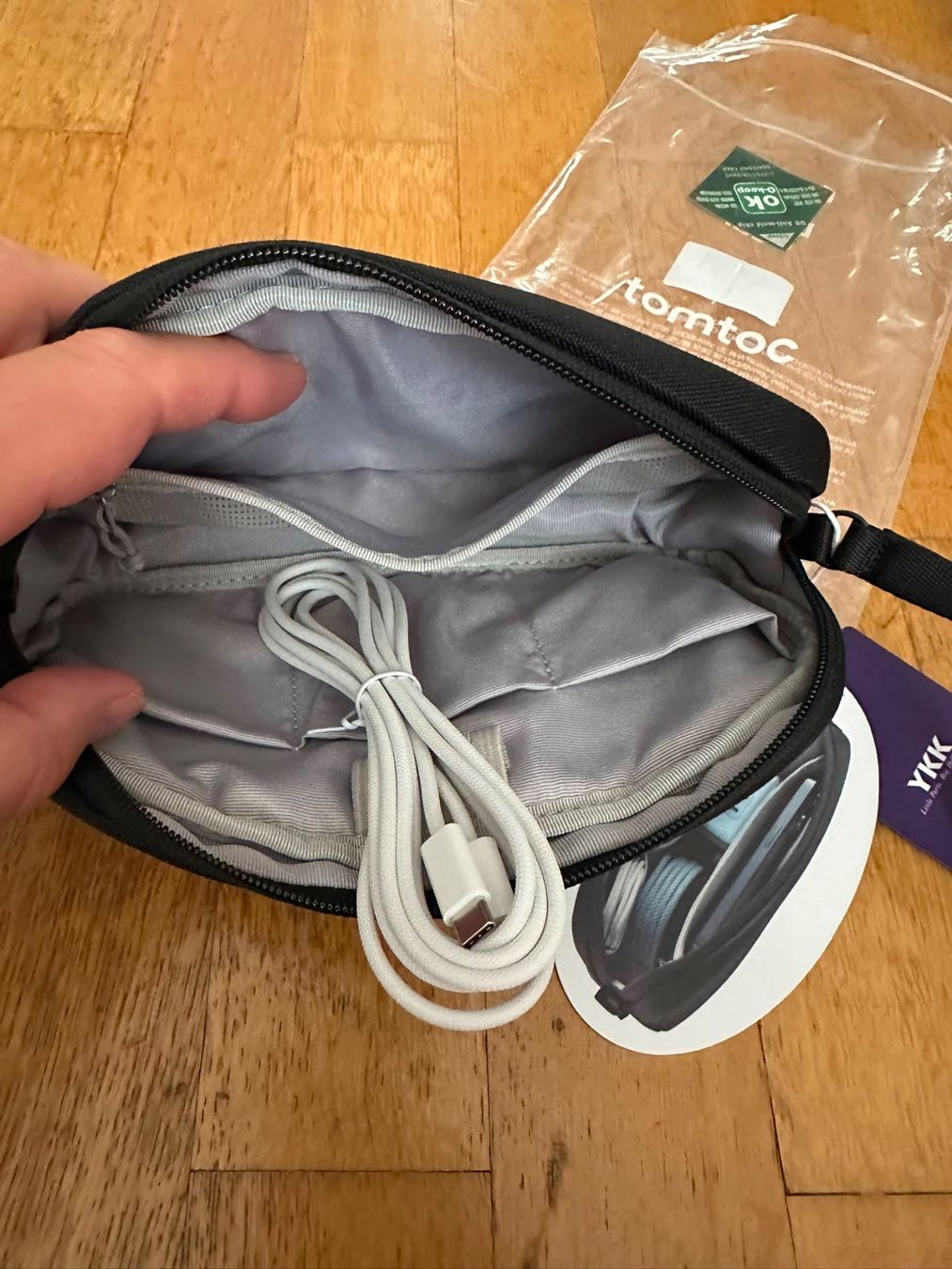 Taschen: tomtoc Light-T12 schwarz neu – Neu und originalverpackt aus Bern von womiman 2