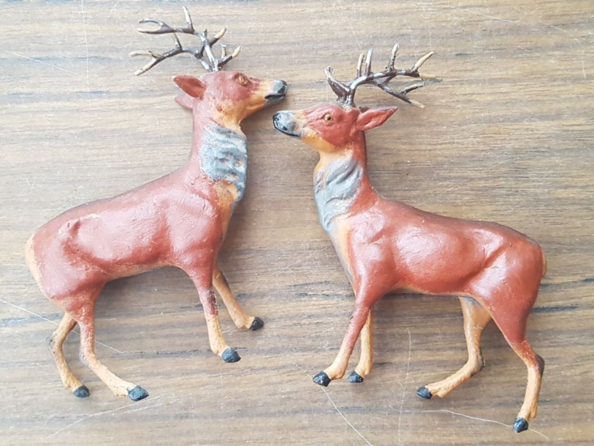 Figuren: Tierfiguren antik - Hirschen 2 Stück – Gebraucht aus Mörschwil von wunderkiste44 1