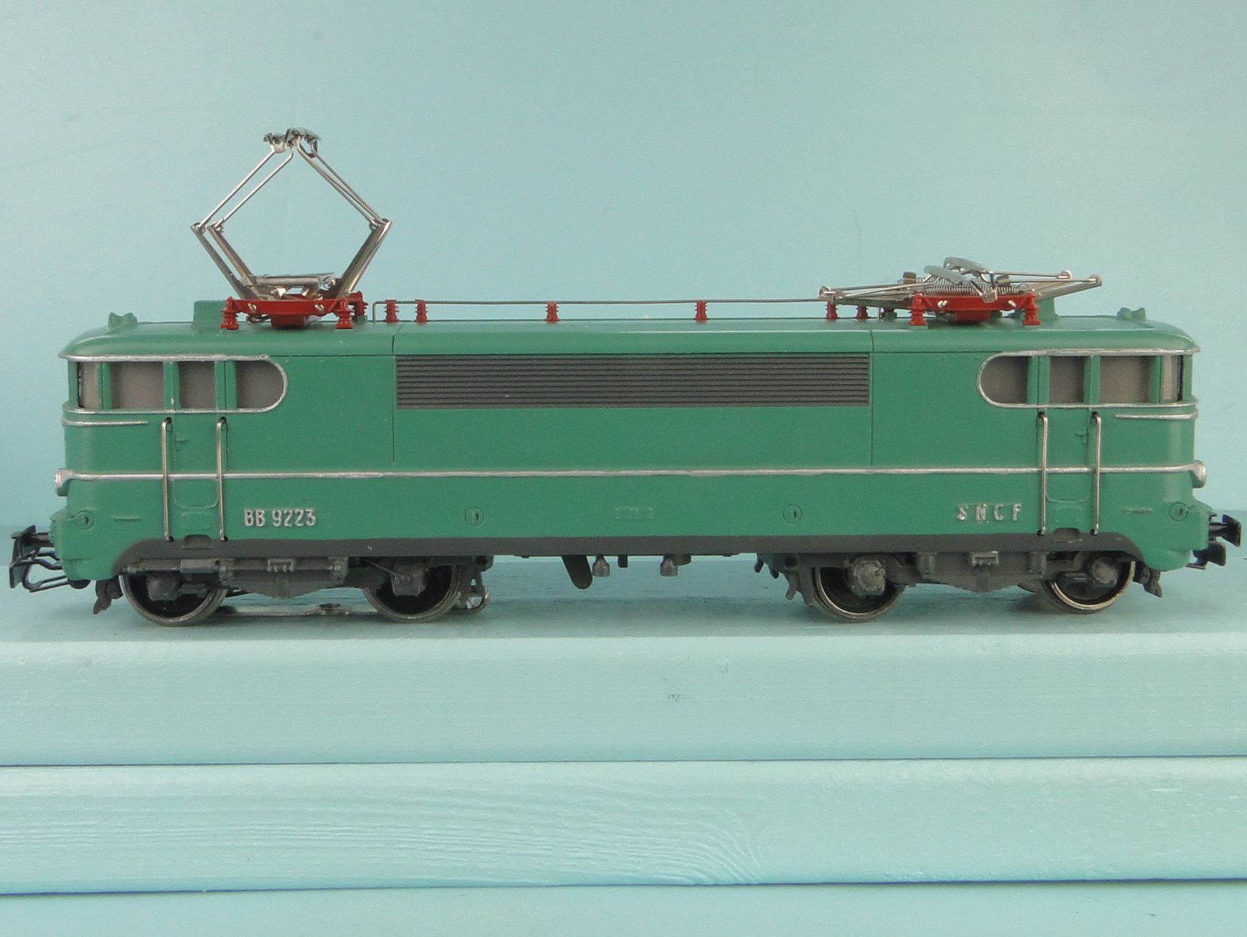 Märklin Modellini di ferrovie: Märklin 3038 SNCF BB9223 – Usato da Bülach venduto da cann11 1