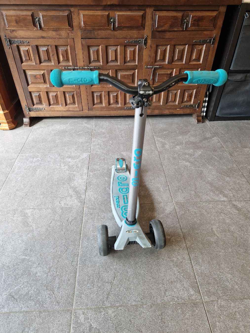 Micro Kickboard: Microscooter Maxi Pro – Usato da Neftenbach venduto da luisrego 1