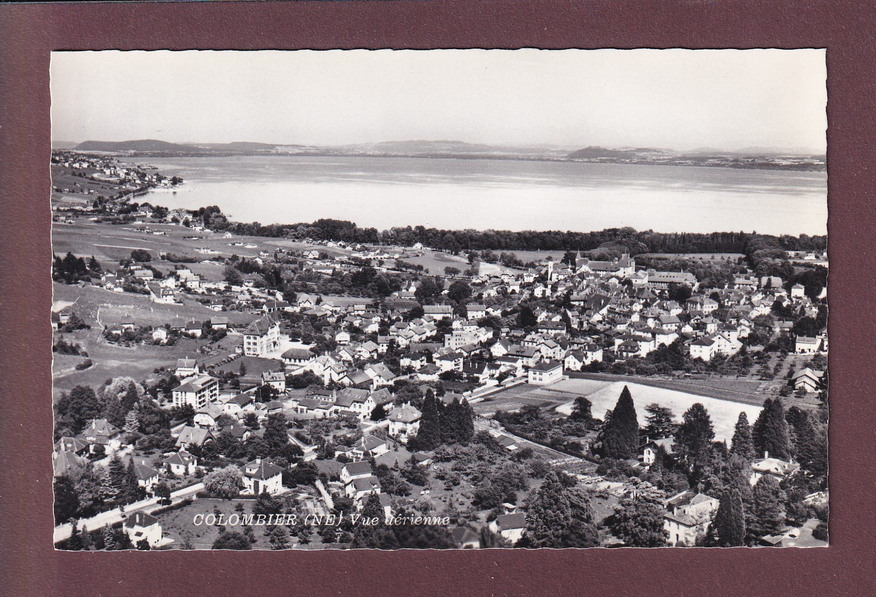 Cartoline postali: Vue aérienne - COLOMBIER – Usato da Pully venduto da nicecards