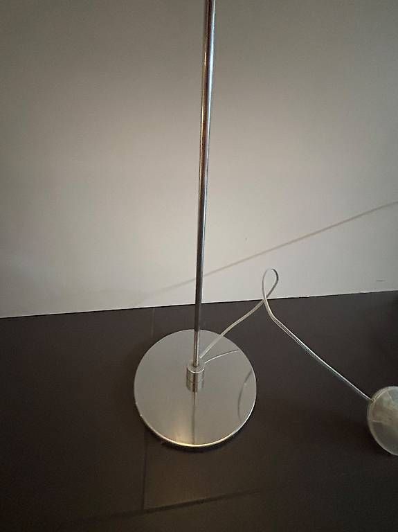 Lampade: Schlichte Stehlampe mit zeitlosem Design – Nuovo (secondo la descrizione) da Uzwil venduto da te_l2qc 2
