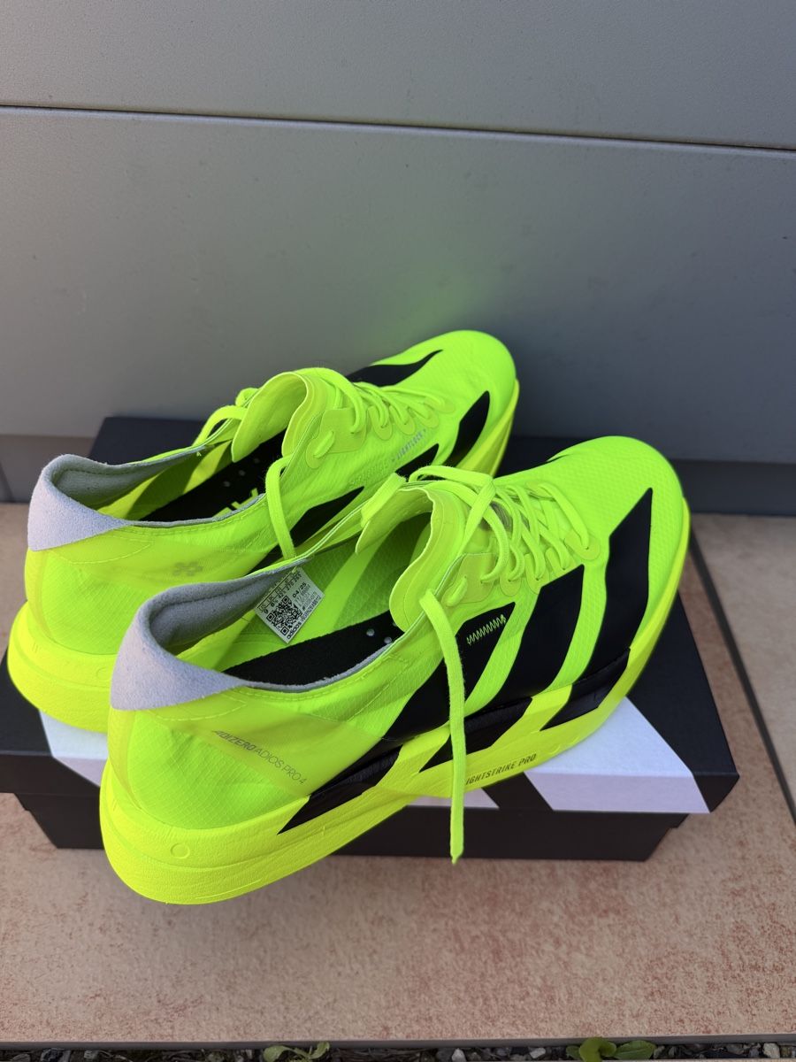 Adidas Scarpe da uomo: Adidas Laufschuhe  – Nuovo (secondo la descrizione) da Neerach venduto da the_modern_mini 2