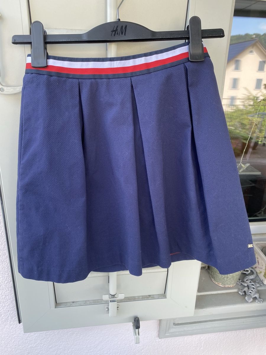 Tommy Hilfiger Gonne: Jupe Tommy Hilfiger – Usato da Mettmenstetten venduto da Eve_hy8n 1