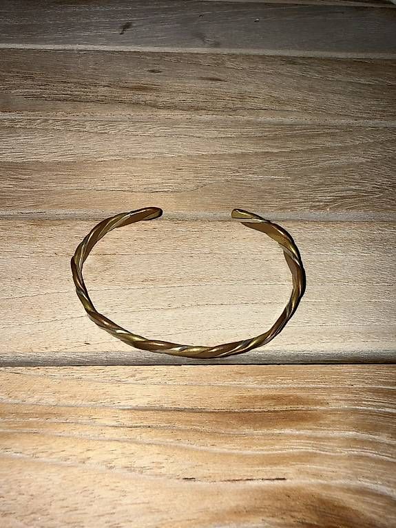 Armbänder & -reifen: Bracelet jonc  – Neu und originalverpackt aus Lausanne von lol_fg6r